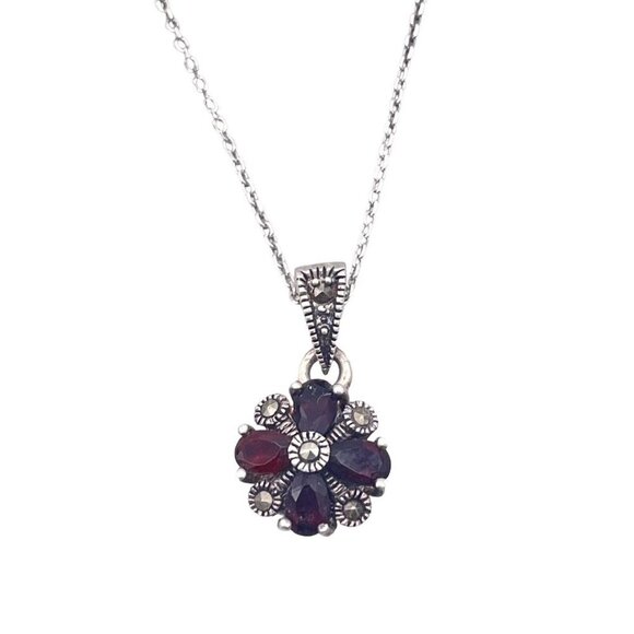 N/A Jewelry - 925 Sterling Silver Italy Floral Garnet Pendant Chain Necklace 17 Inches